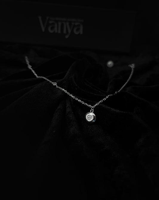 Soft Glow Hammered Heart Anklet