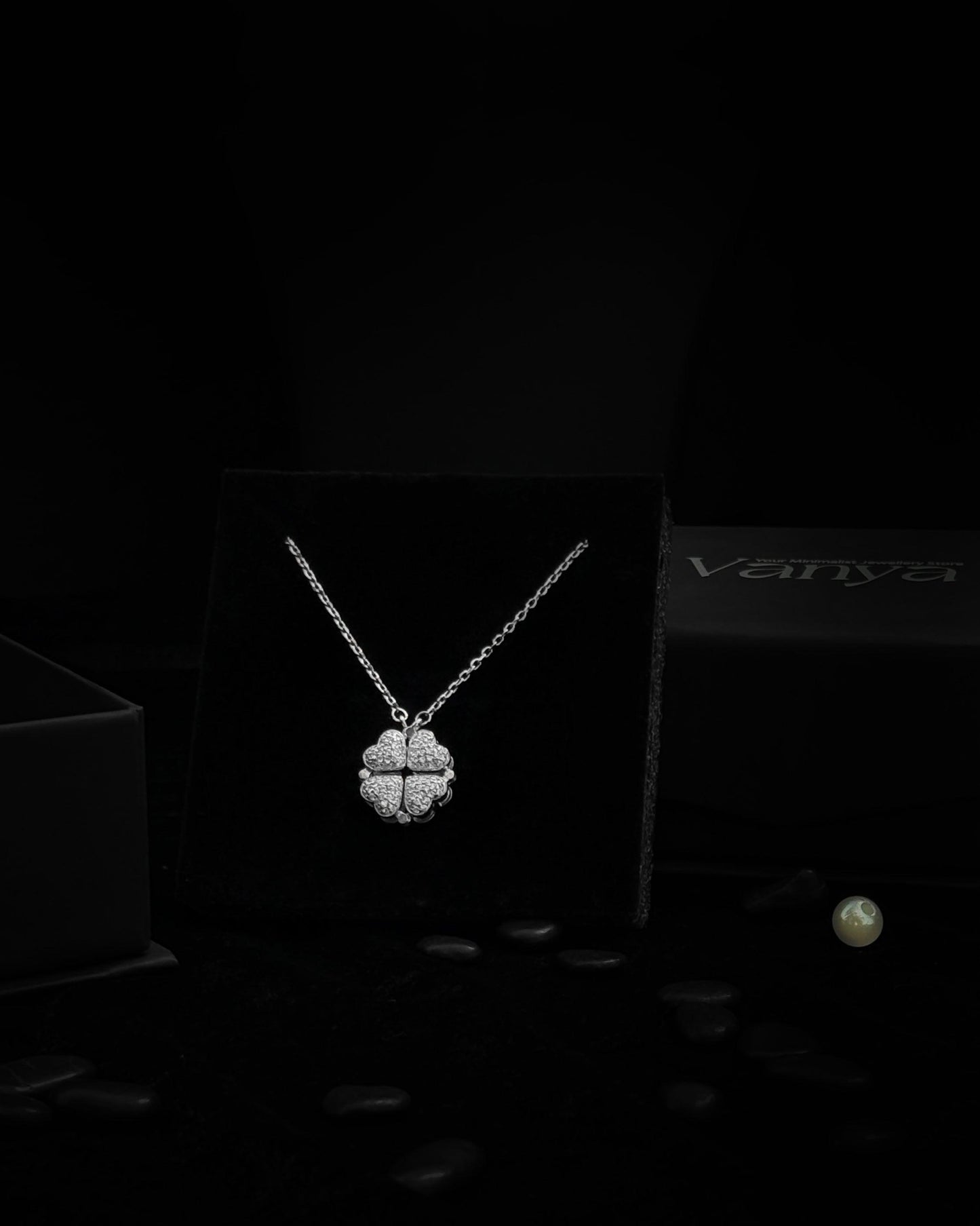 Magnetique HeartLink Necklace