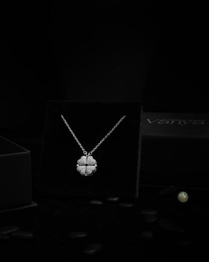 Magnetique HeartLink Necklace