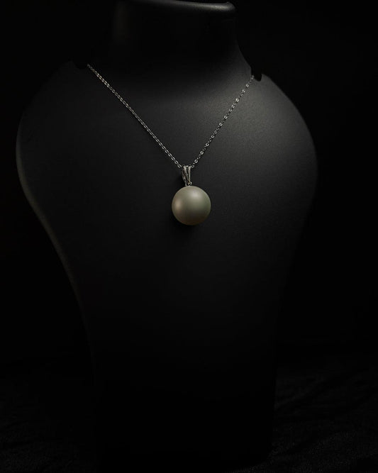 Pearl Pendant Necklace