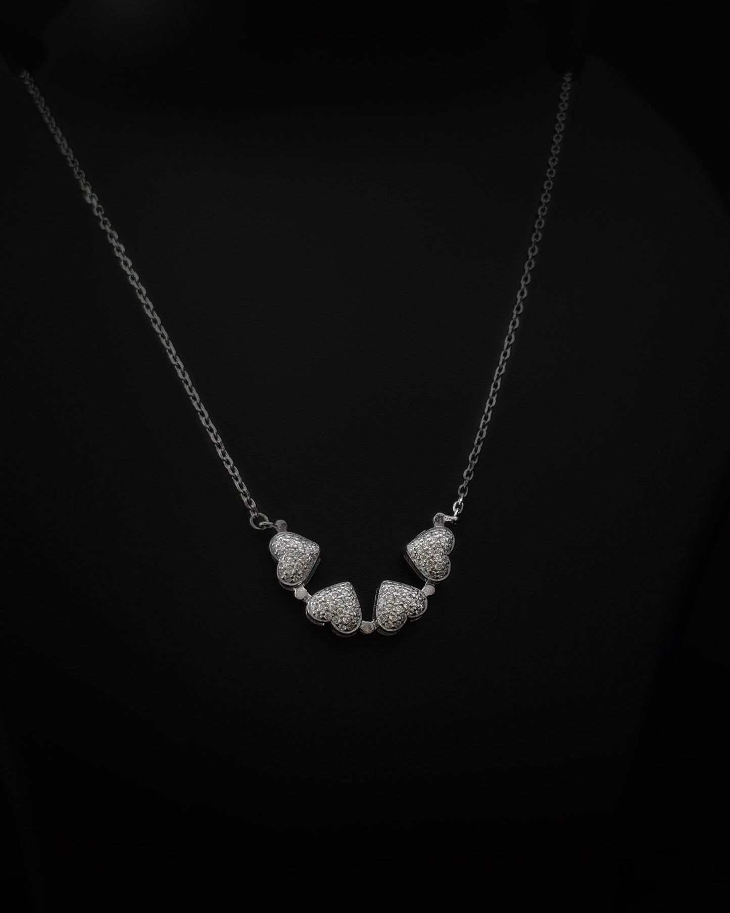 Magnetique HeartLink Necklace