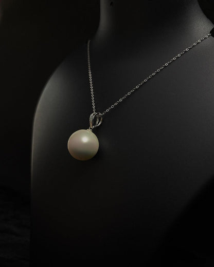 Pearl Pendant Necklace