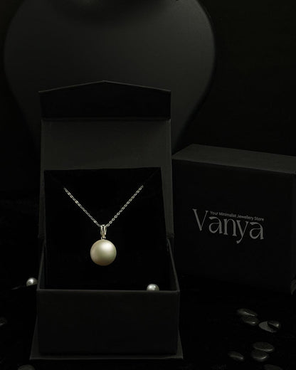 Pearl Pendant Necklace