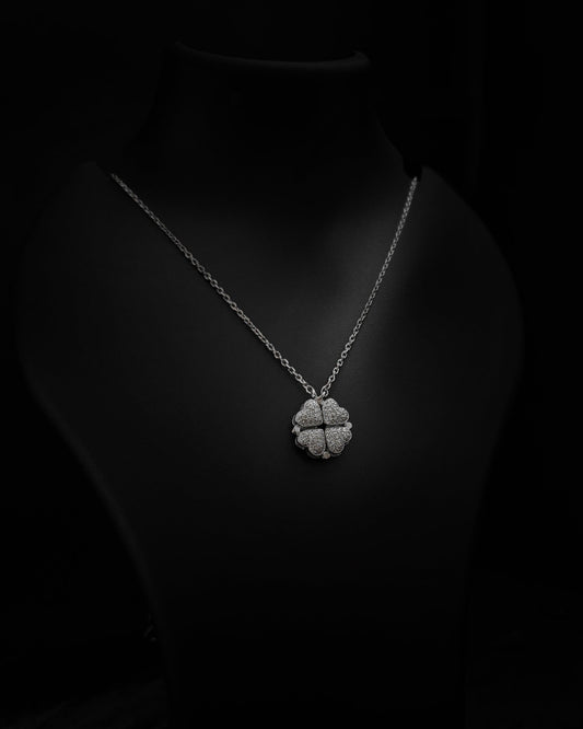 Magnetique HeartLink Necklace